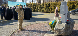 У Дніпрі вшанували пам'ять Героїв Небесної Сотні (фото)