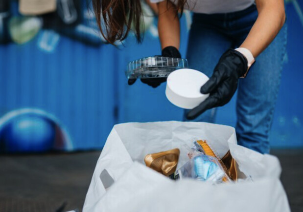 Хороший пример: как в Днепре жильцы дома научились сортировать мусор 
