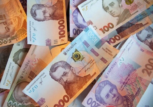 В Украине начались первые выплаты 6500 гривен - 