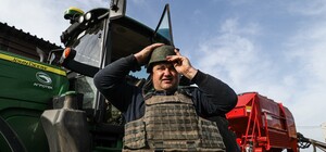 В Запорожской области посевную проводят в 30 километрах от горячих точек