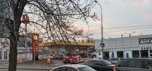 Черги та ліміт: що відбувається на заправках Одеси і коли це закінчиться