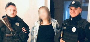 В Киеве патрульные ночью помогли беременной женщине и ее семье