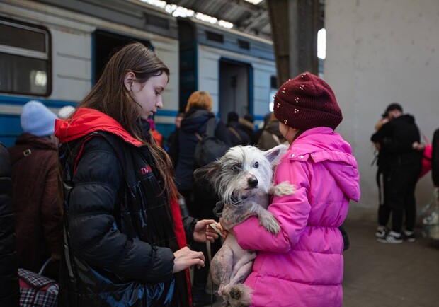 Переселенці можуть отримати грошову допомогу на залізничному вокзалі у Дніпрі - 