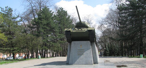 Мер Дніпра розповів, чи приберуть танк із проспекту Яворницького