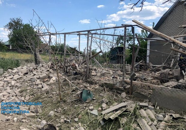 В прокуратуре показали фото разрушений в Днепропетровской области после вчерашних обстрелов 