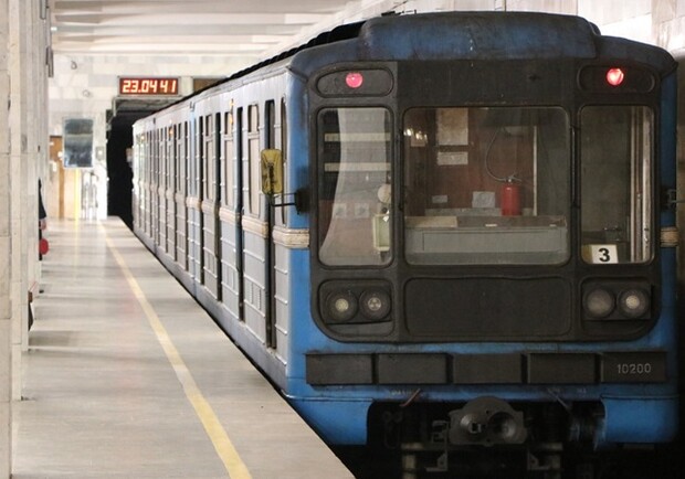 Проїзд у метро Дніпра знову буде платним - 