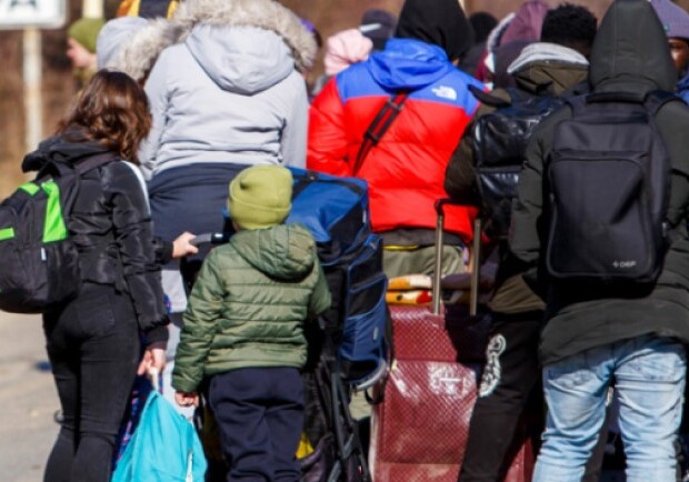 Мешканці "гарячих точок" Дніпропетровщини можуть евакуюватися до Швеції або Швейцарії 