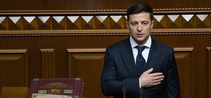 Портрет Зеленского создали из фото уничтоженных в ходе войны зданий