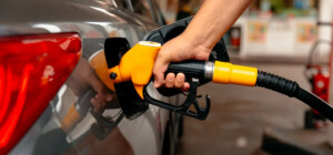 Одна из крупнейших сетей АЗС сняла ограничения на отпуск топлива