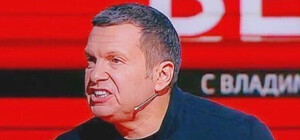 В РФ распространяют фейк, что в Запорожье на территории школ находится боевая техника