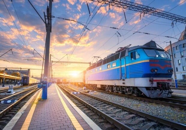 Графік руху потягів з Дніпра на 10 липня 