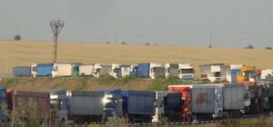 В Одесской области на границе с Румынией скопилась очередь из грузовиков