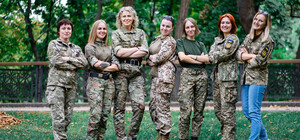 Женщины каких профессий должны стать на воинский учет в октябре: список