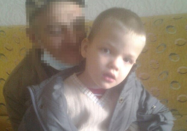 В поле на Днепропетровщине нашли тело пропавшего 6-летнего мальчика 