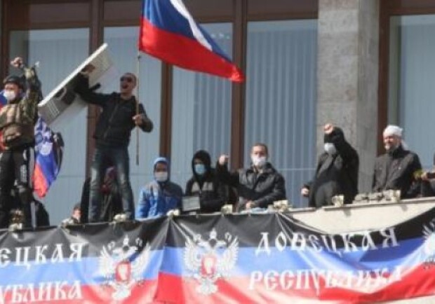 Для пропаганды "референдума" захватчики готовят "активистов" из Днепропетровщины и Запорожья 