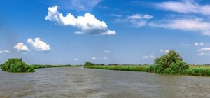 На Одещині у гирлі Дунаю підірвалося лоцманське судно