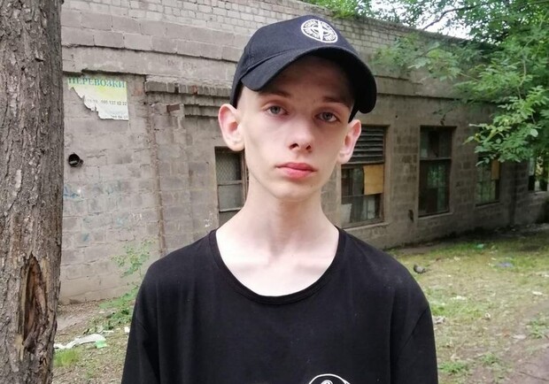В Днепре разыскивают 16-летнего парня, сбежавшего из больницы 