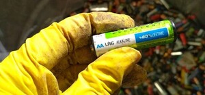 Де у Львові здати батарейки, лампи і термометри у вересні – графік стоянок екобуса