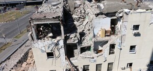 У Харкові розбирають завали Будинку друку: фото, відео