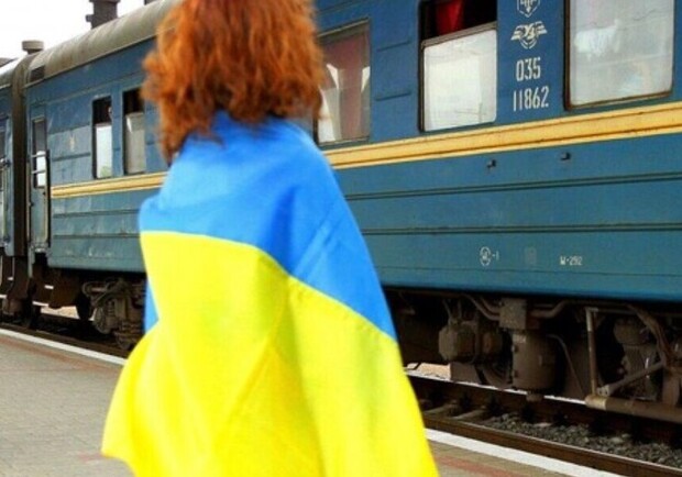 Для жителів Криму запускають евакуаційні потяги з Кривого Рогу та Запоріжжя 