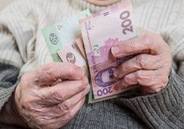 В Запорожье жительницы Днепропетровщины выманили у пенсионеров полмиллиона гривен 