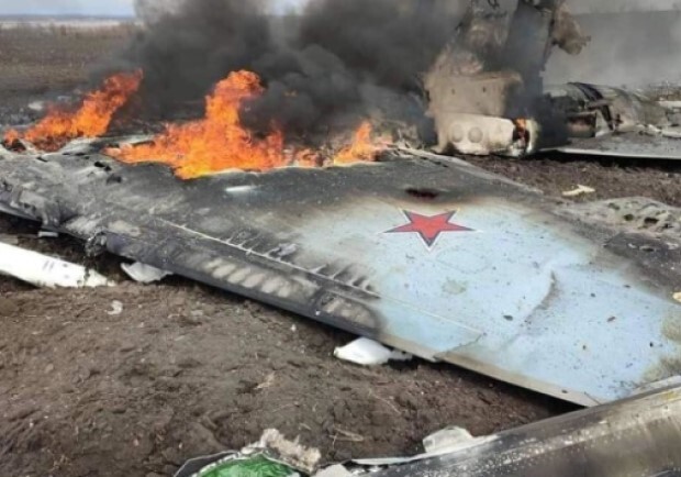 На Криворожском направлении сбили вражеский штурмовик Су-25 - фото: ukrinform.ua