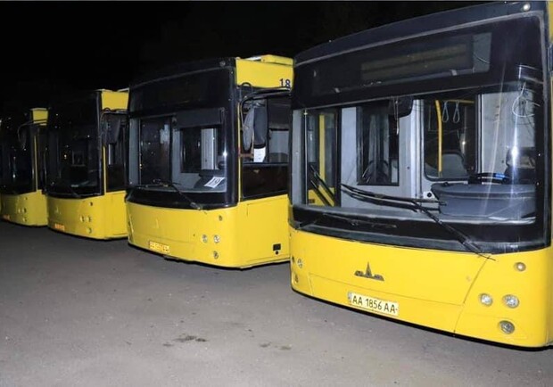Стало известно, когда и на какие маршруты в Днепре выйдут автобусы из Киева - фото: t.me/borys_filatovv