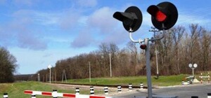 В Днепре временно перекроют движение через железнодорожный переезд