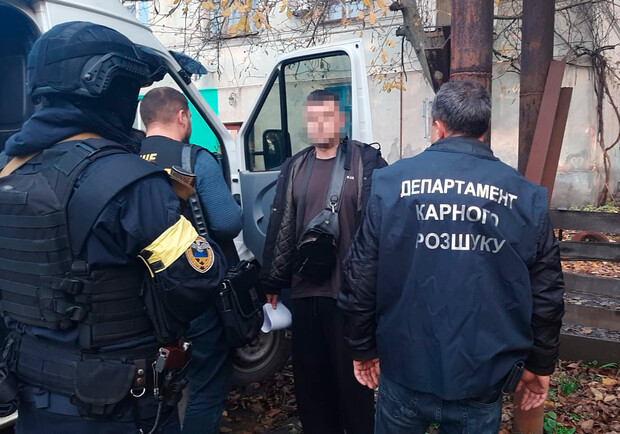 На Дніпропетровщині затримали банду, яка викрадала обладнання стратегічного підприємства - 