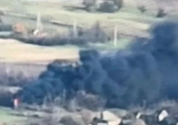 Бійці з Дніпропетровщини показали, як знищили склад БК та авто окупантів біля Бахмуту 