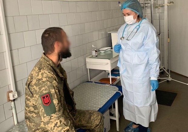 В Днепре спасли военного, которому коронавирус поразил 80% легких - фото: facebook.com/dniprozdrav