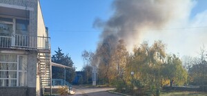 У Чорноморську на Одещині горить база відпочинку (оновлено)