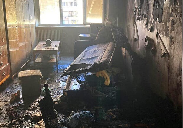 В Днепре на Набережной Победы горела квартира в многоэтажке - фото: facebook.com/MNSDNE