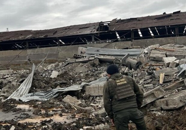Прокуратура показала фото наслідків масової ракетної атаки по Дніпропетровщині 