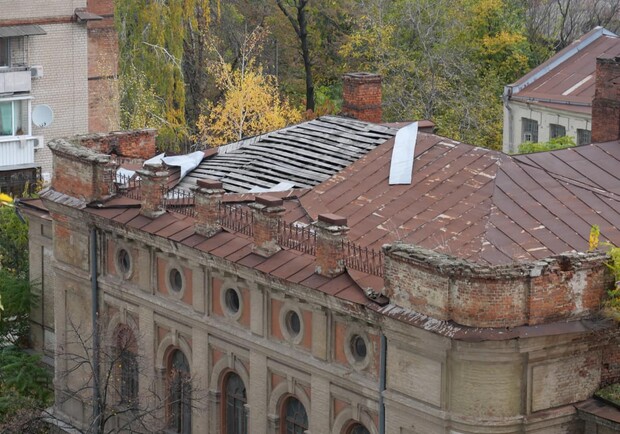 В центре Днепра спасают от разрушения известное историческое здание 