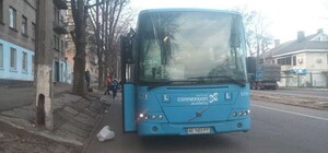 В Днепре из автобуса во время движения выпали люди: пострадала пассажирка