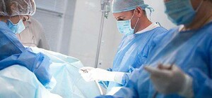 Месяц в реанимации: в Днепре врачи спасли тяжело раненого военного