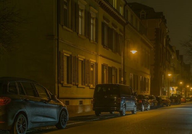 В городе Днепропетровщине изменили график работы уличного освещения - 
