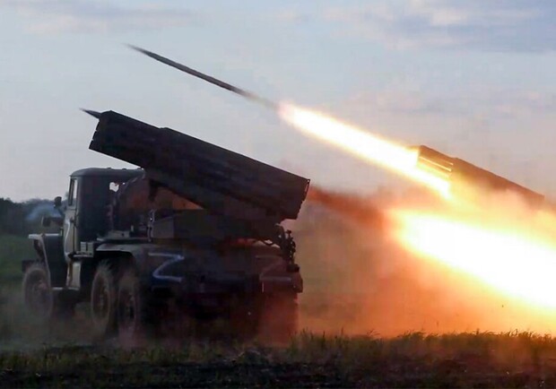 Прилетели более 70 смертоносных снарядов: россияне атаковали Днепропетровщину - 