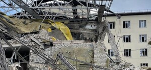 Зеленська попросила французів допомогти відновити лікарню в Ізюмі, яку зруйнували росіяни 