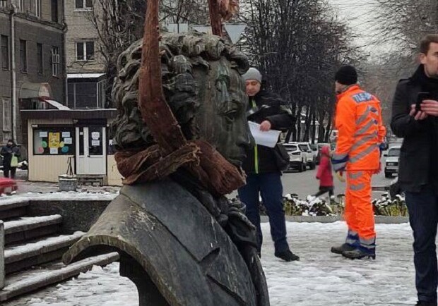 В Днепре был демонтировали памятник Пушкину - 