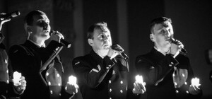 Со свечами: в Филармонии оркестр ВМС провел концерт, несмотря на отключения света