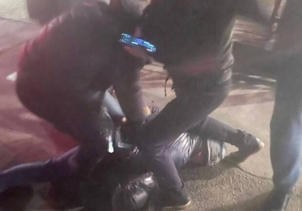 У Дніпрі вночі на хабарі затримали працівницю обласної податкової служби 