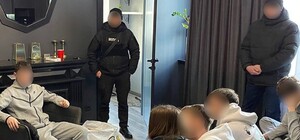 Адвокату організаторів 