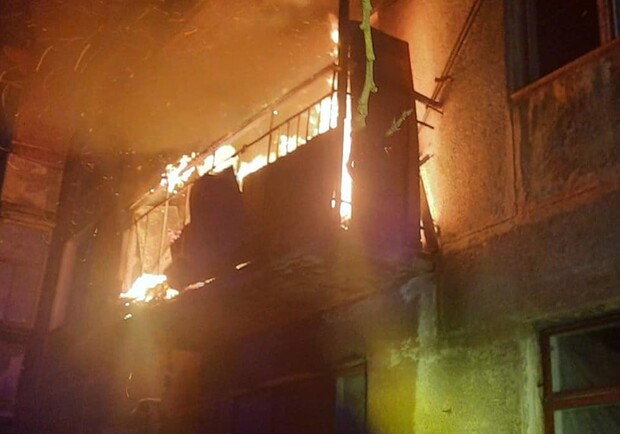 В Днепропетровской области горела квартира с людьми: есть пострадавшие - фото: facebook.com/MNSDNE