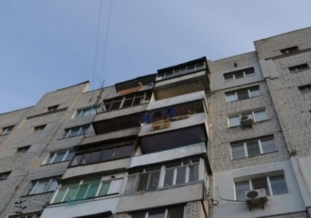 В Днепре с 9 этажа выпал 37-летний мужчина 