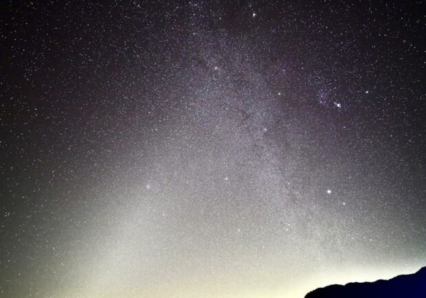 Жители Днепра в марте могут увидеть небесный зодиакальный свет: что это такое 
