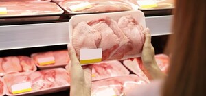 В Днепропетровской области может продаваться опасная курятина