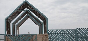 Террасу одесского ресторана, которую смыло в море, вернули на место