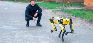 У Києві з'явилися роботи-собаки - фото та відео